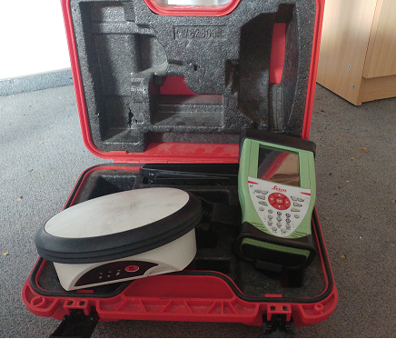 Leica GPS.png