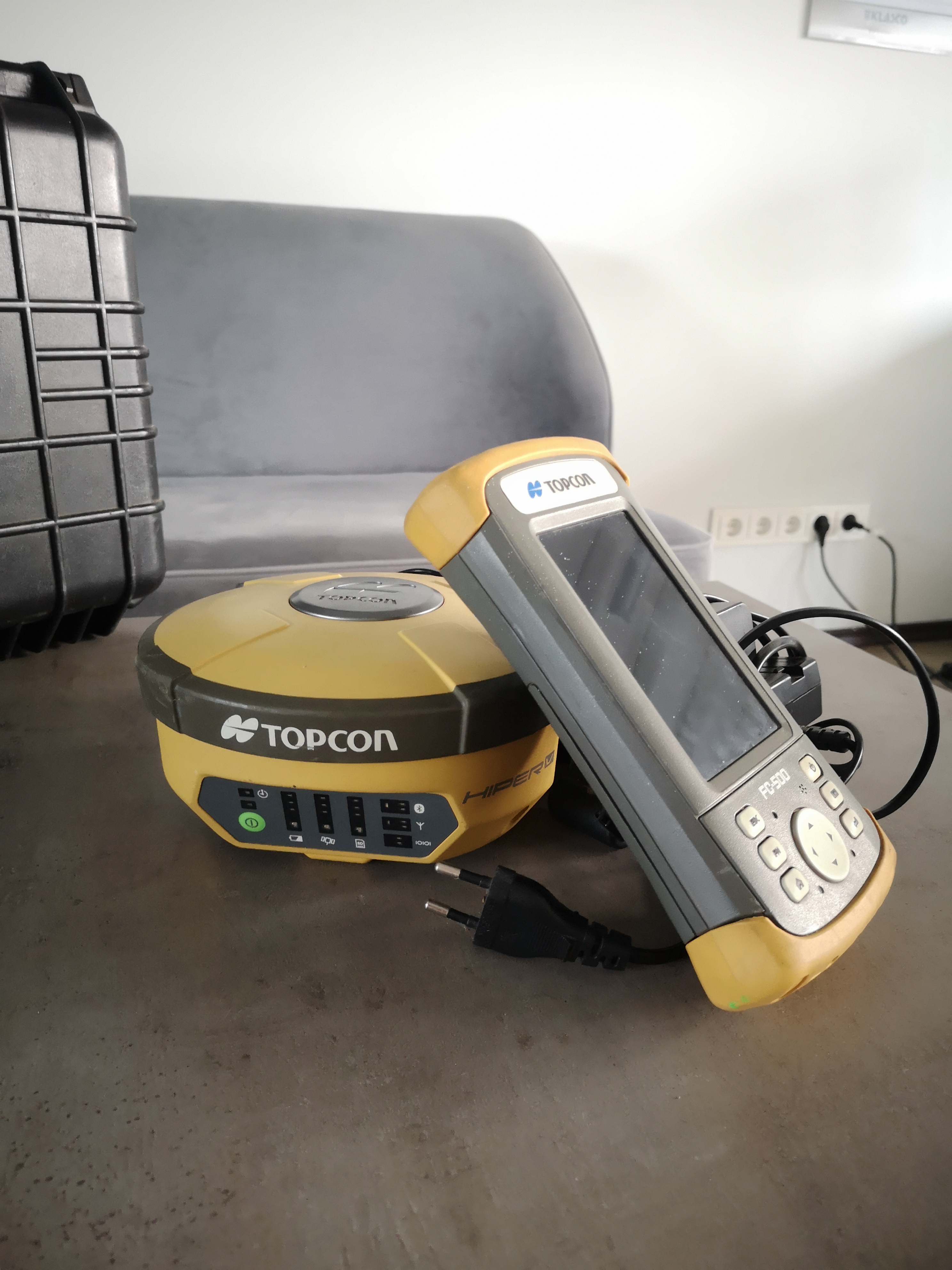 3. Topcon Hiper V.jpg