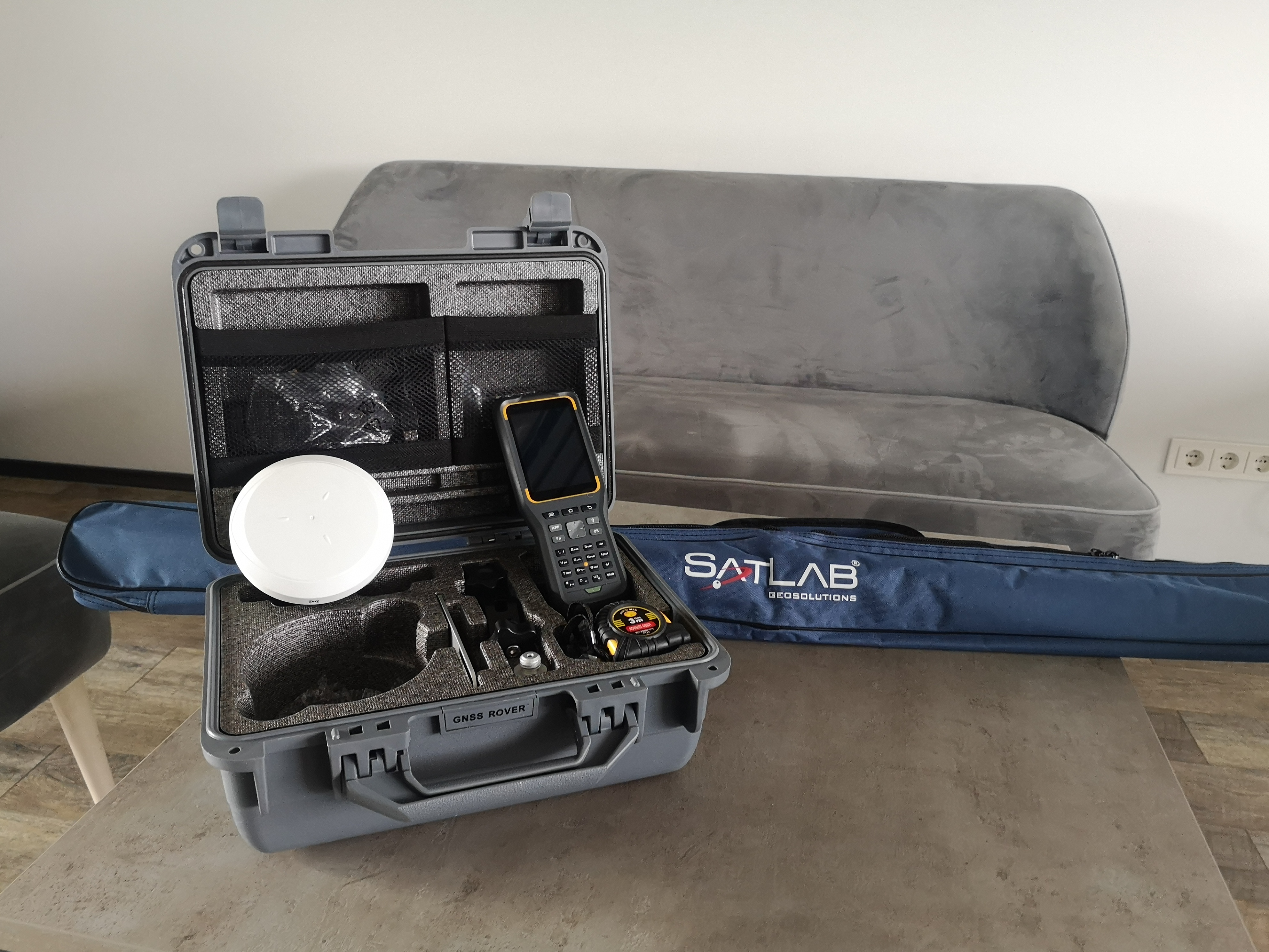 5. Satlab SL800.jpg